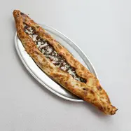 Kavurmalı & Kaşarlı Karadeniz Pidesi
